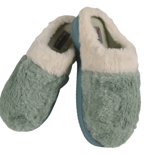 Zapatilla de Casa Pelo Verde 1 Zapatilla Casa Pelo Verde, las mejores zapatillas tanto para dentro como fuera de casa, para ofrecerte a ti y a los tuyos moda y calidad al mejor precio.