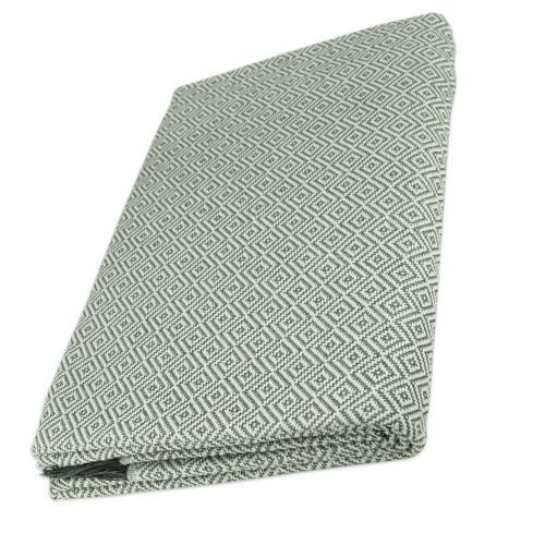 Colcha Foulard Multiusos Shanghái 4 Foulard Multiusos Shanghái Gris algodón con terminación de flecos, un multiusos que podrás poner tanto en el sofá como en la cama y utilizarlo de colcha.