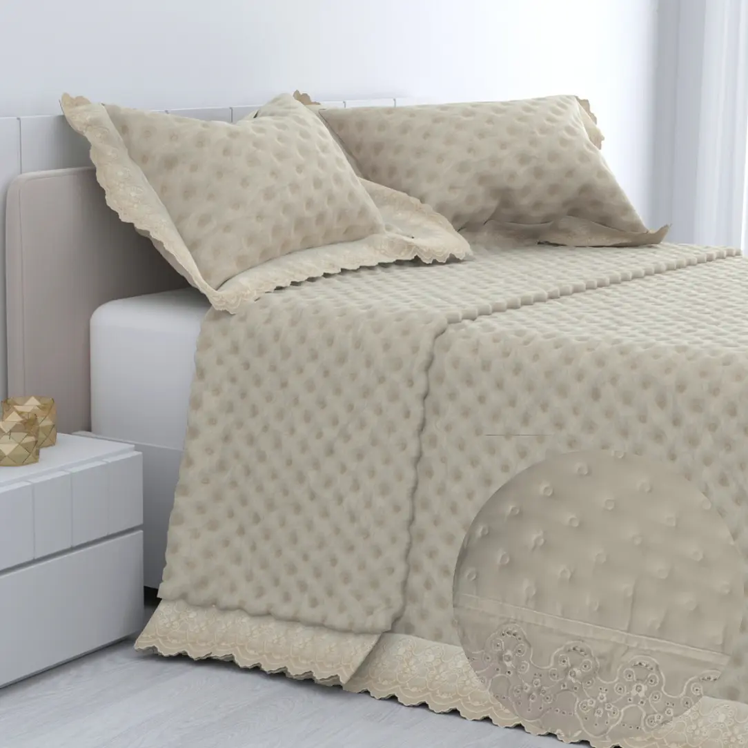 Colcha volante Bordado Victoria beige 2 Colcha Boutí Bordada Victoria beige