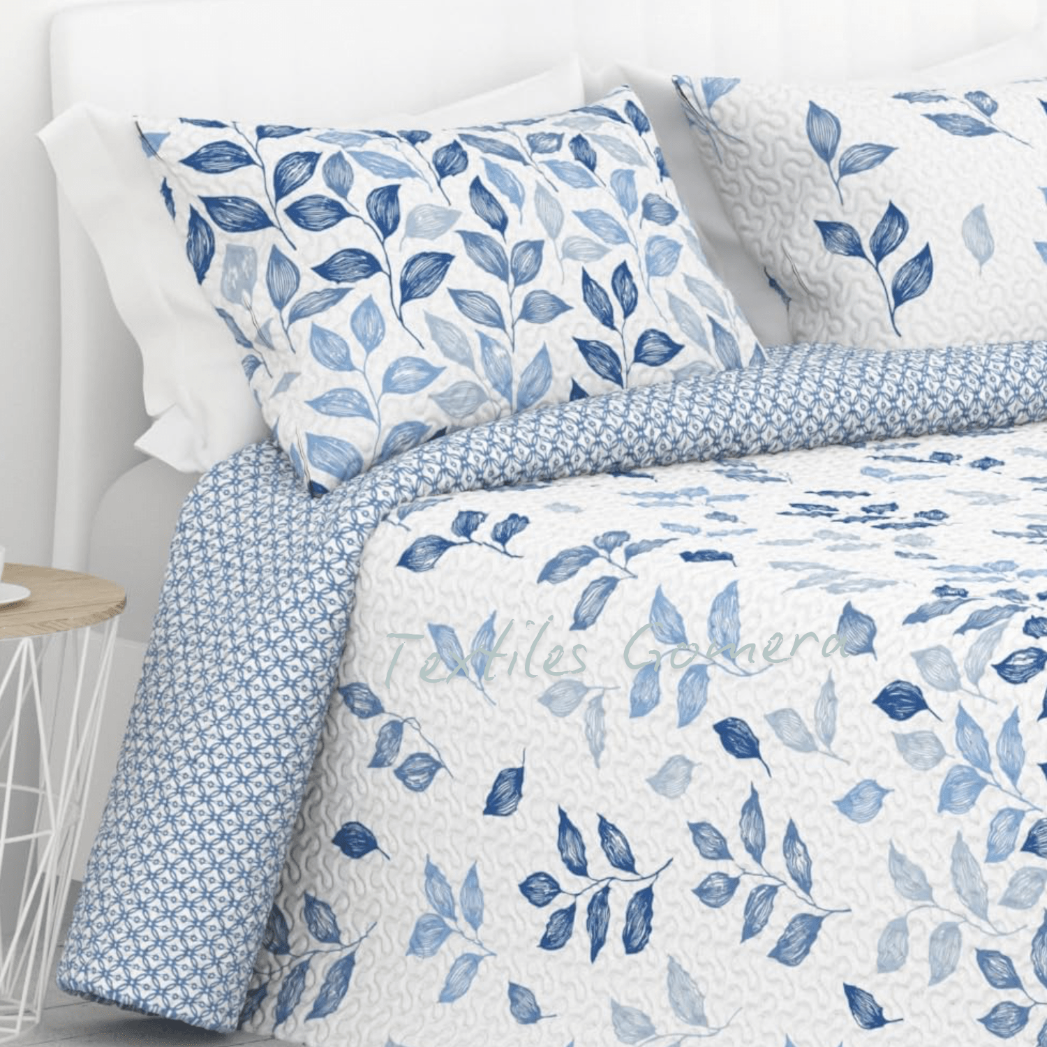 Colcha Reversible Hojitas azul