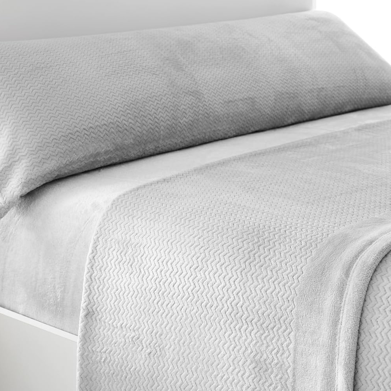 Sábana coralina jacquard Loren gris