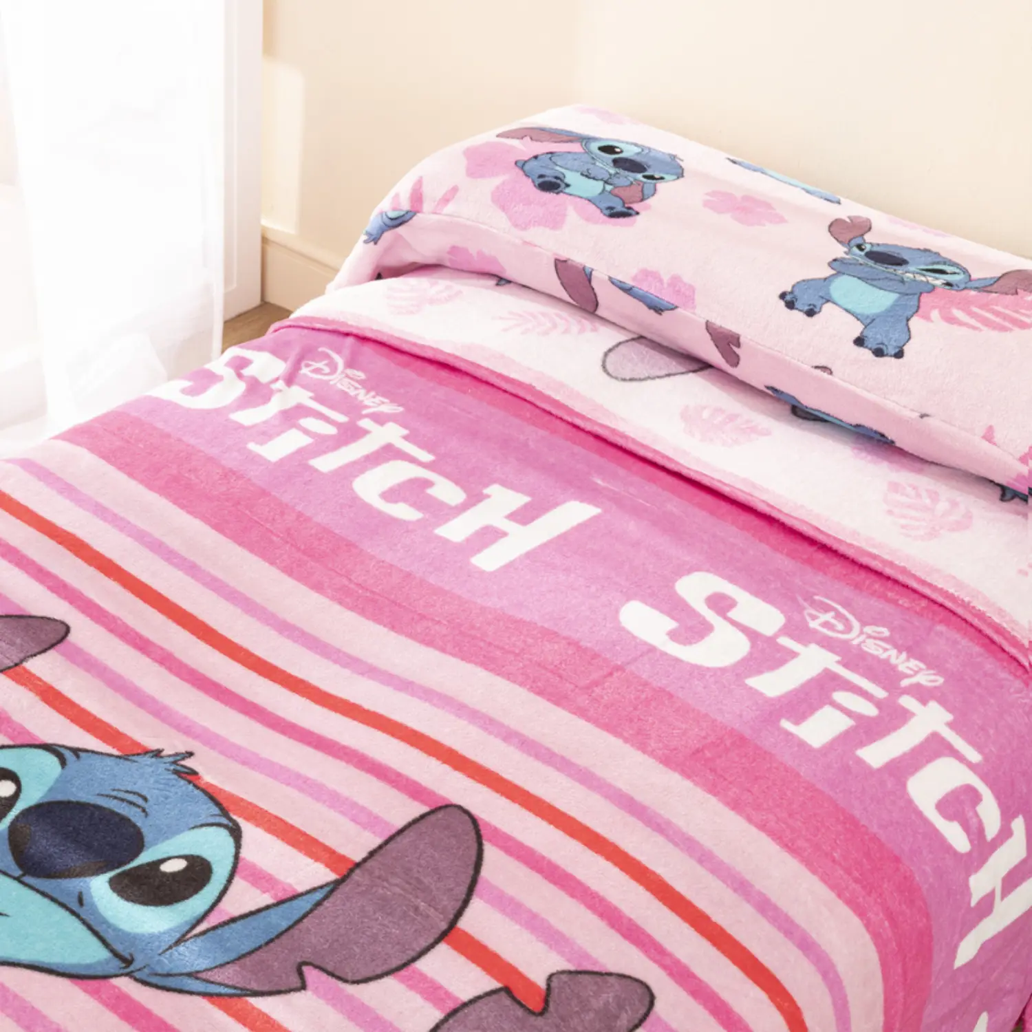 Sábanas infantil Coralina Stitch rosa 2 Sábanas infantil Coralina Stitch rosa