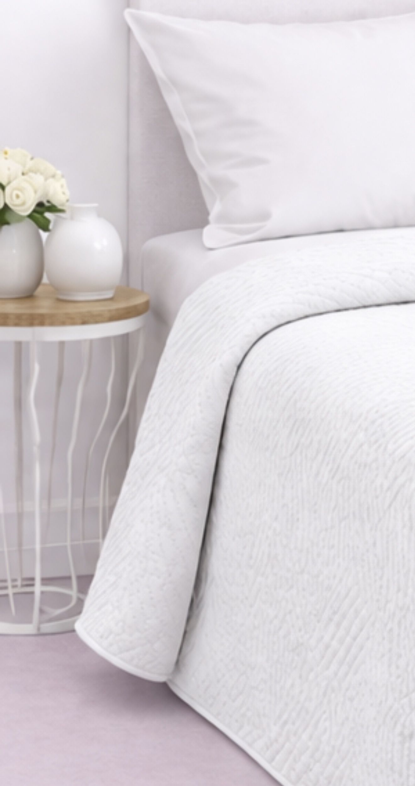 Colcha Barata Lisa Vernia blanca – Ligera, elegante y económica para tu dormitorio 2 Colcha Barata Lisa Vernia blanca – Ligera, elegante y económica para tu dormitorio - Imagen 2