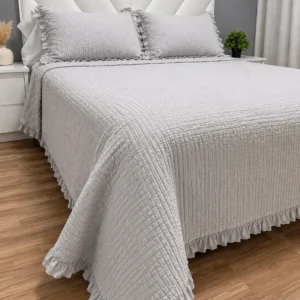 Colcha Rayada con Volante Manuela Gris